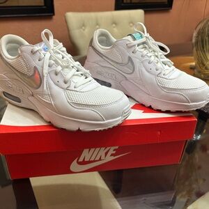 Women’s Nike air max